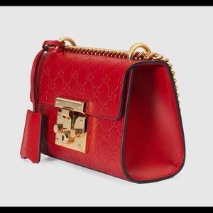 Gucci Padlock Shoulder Bag (red)